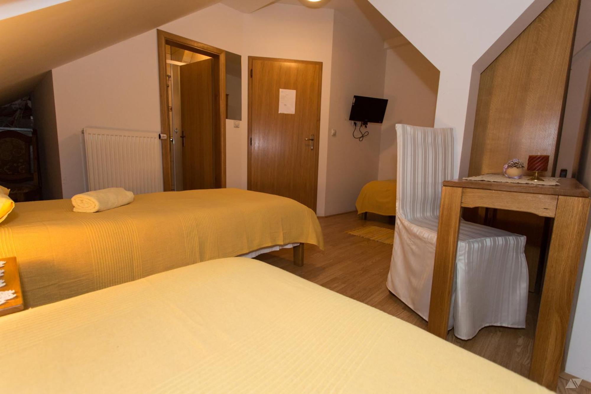 Kod Ribica Bed & Breakfast Jasenovac Cameră foto